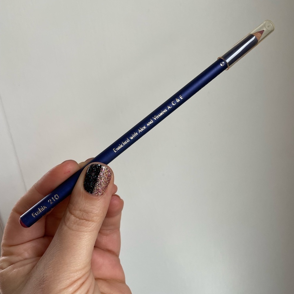 𝅺plum fuscua lipliner pencil with cap made in the usa makeup - Picture 2 of 5
